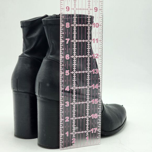 Forever 21 Faux Leather Black Stretch Ankle Boots Size 7.5 - Picture 10 of 10